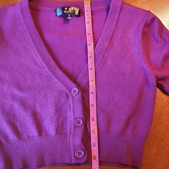 Fit Apparel V-Neck 3/4 Sleeve Bodycon Cropped Knit Cardigan, Medium, Purple - Picture 4 of 8